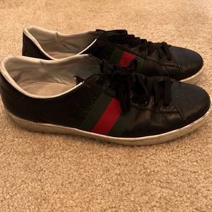 🔥 Gucci shoes - Size: 11.5